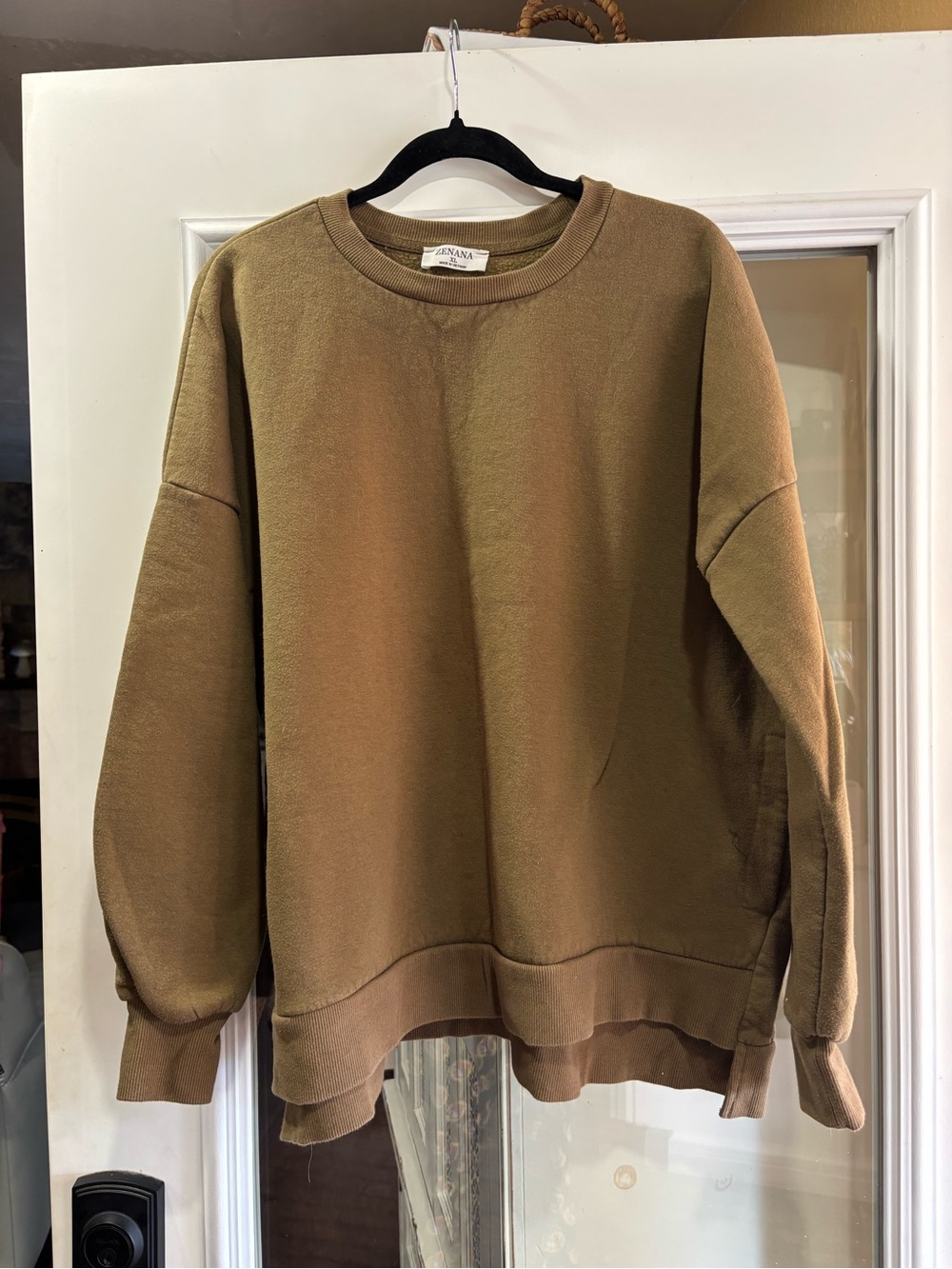 Zenana Outfitters Crewneck Sweatshirt in Olive Brown